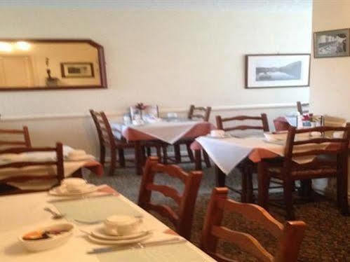 Church Hill House 3*
